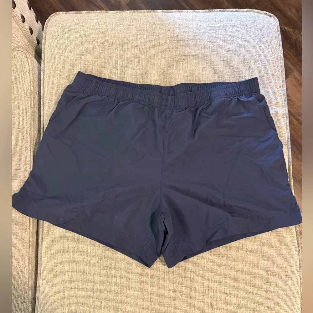 Columbia Women's sandy river Dark Blue Athletic Shorts size XL